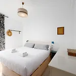 Cosy Sants דירה