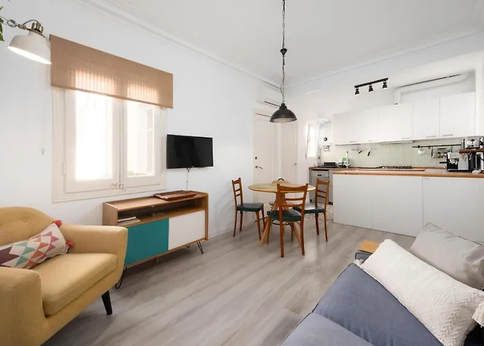 Cosy Sants 公寓 *